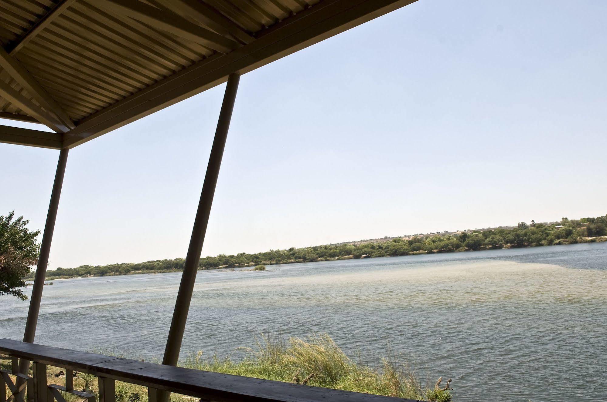 קטימה מולילו Protea Hotel By Marriott Zambezi River Lodge מראה חיצוני תמונה