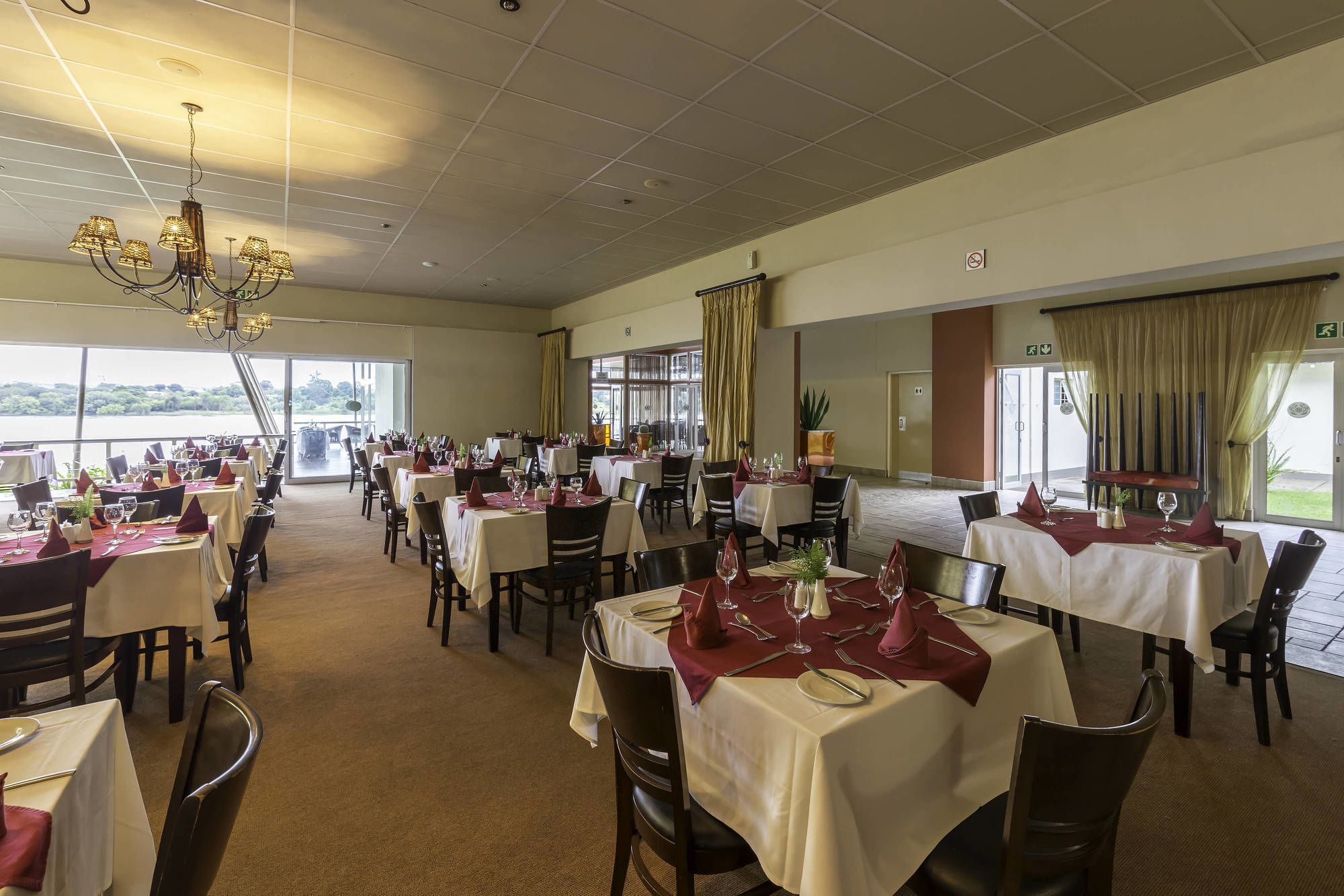 קטימה מולילו Protea Hotel By Marriott Zambezi River Lodge מראה חיצוני תמונה